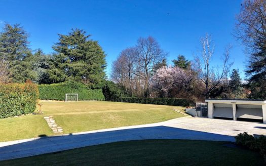 Villa with swimming pool for sale in Lesmo