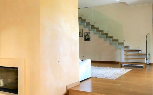 Villa with swimming pool for sale in Lesmo