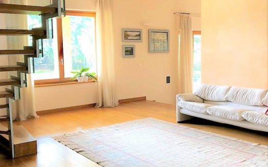 Villa with swimming pool for sale in Lesmo