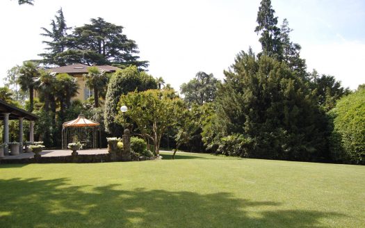 Merate incantevole villa singola in stile liberty