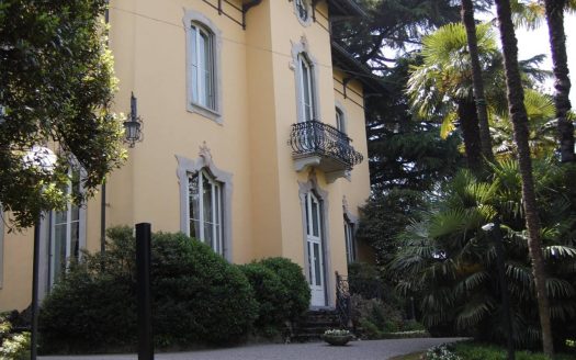 Merate incantevole villa singola in stile liberty