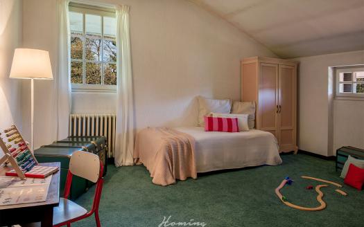 Casatenovo, Ampia Villa in Vendita con Possibilità di Ristrutturazione Inclusa