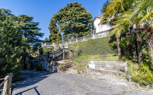 Villa di Prestigio in Vendita vicino a Como