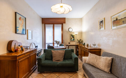 Bilocale con cucina abitabile e balcone nel cuore di Vimercate