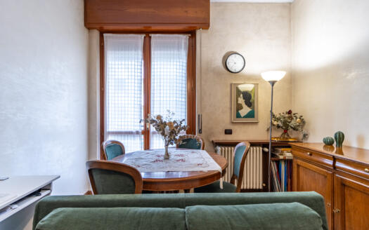 Bilocale con cucina abitabile e balcone nel cuore di Vimercate