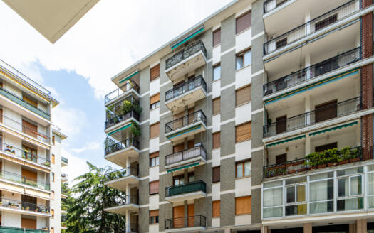 Bilocale con cucina abitabile e balcone nel cuore di Vimercate