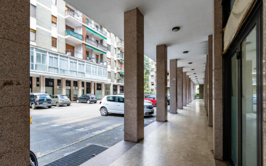 Bilocale con cucina abitabile e balcone nel cuore di Vimercate